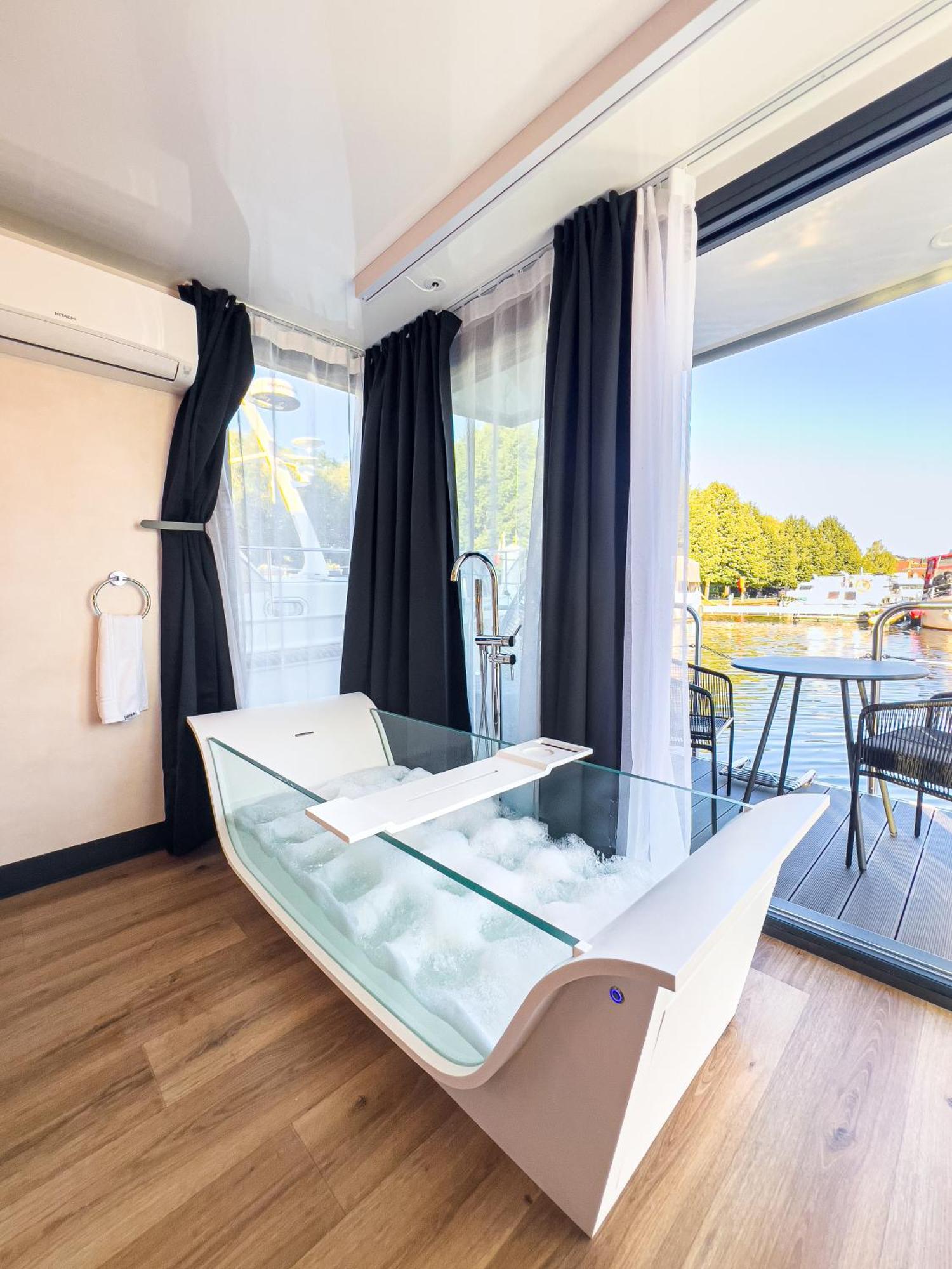 L'Escale Royale Saverne - Rhin - Strasbourg 外观 照片